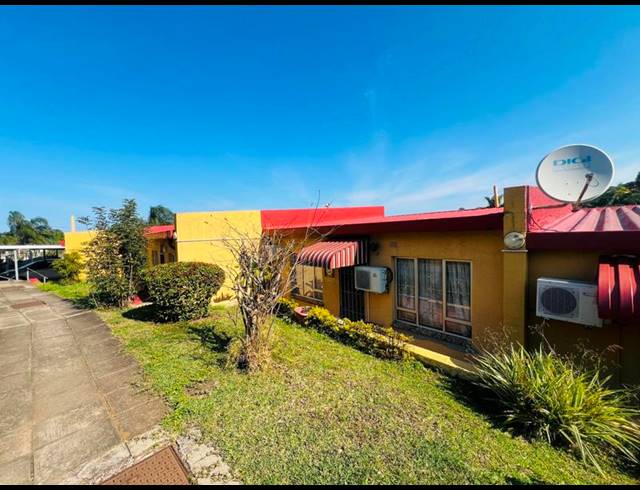 3 BEDROOM HOUSE FOR SALE IN NEWLANDS WEST